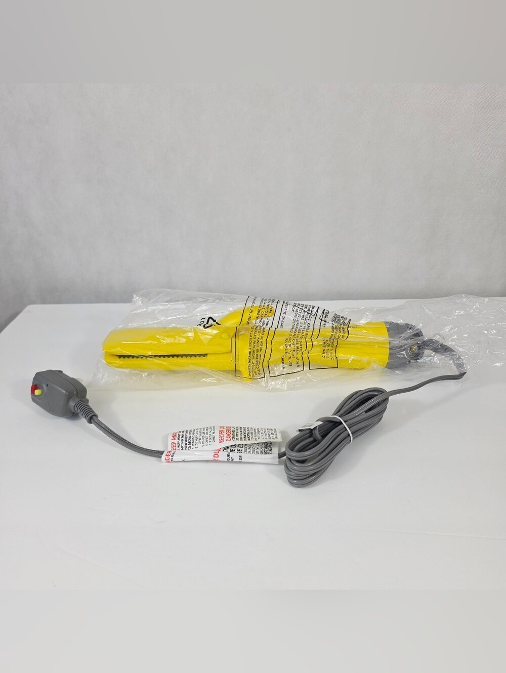 New Drybar The Straight Shot Blow-Drying Flat Iron - Picture 5 of 8
